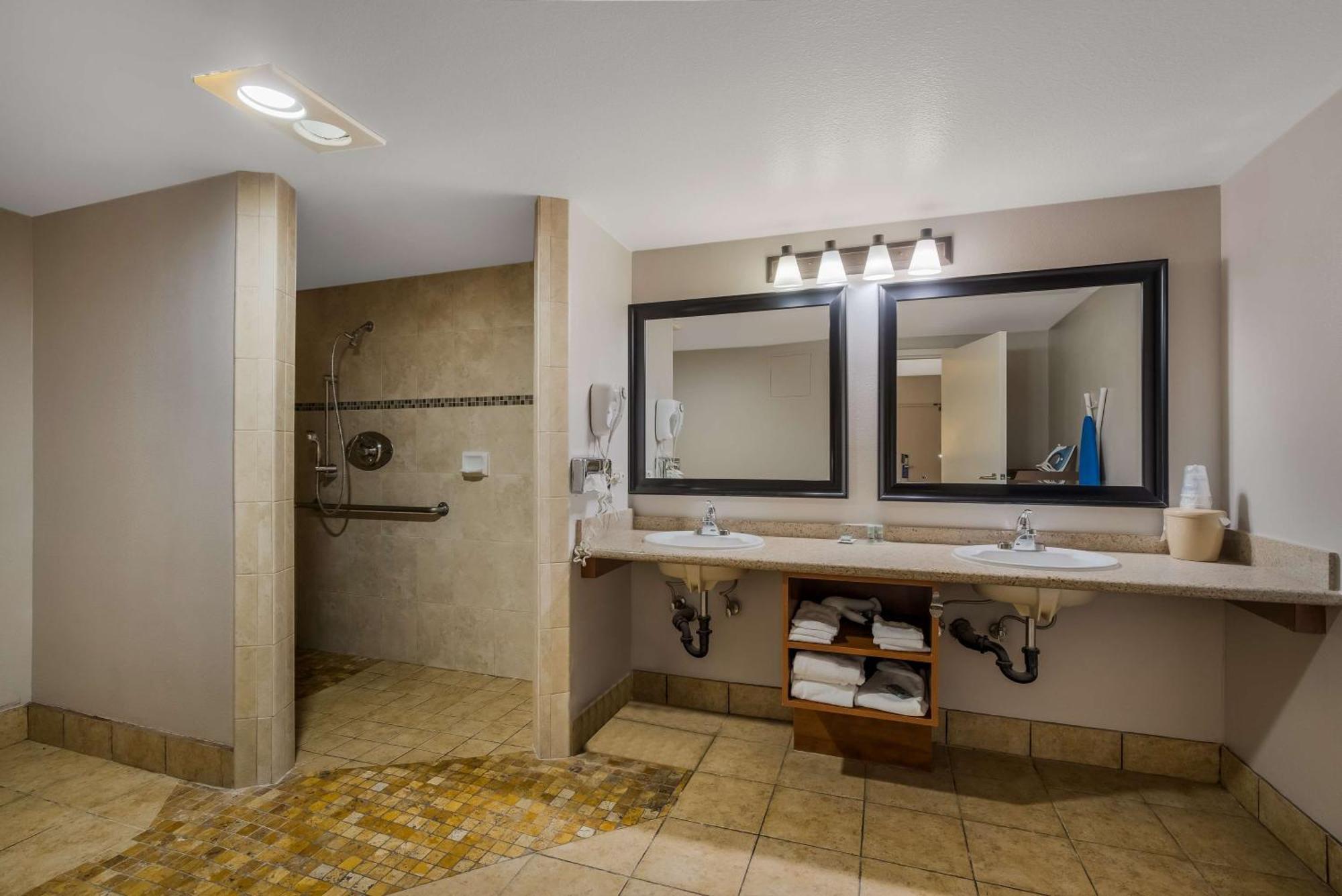 Best Western Diamond Bar Hotel & Suites Екстер'єр фото