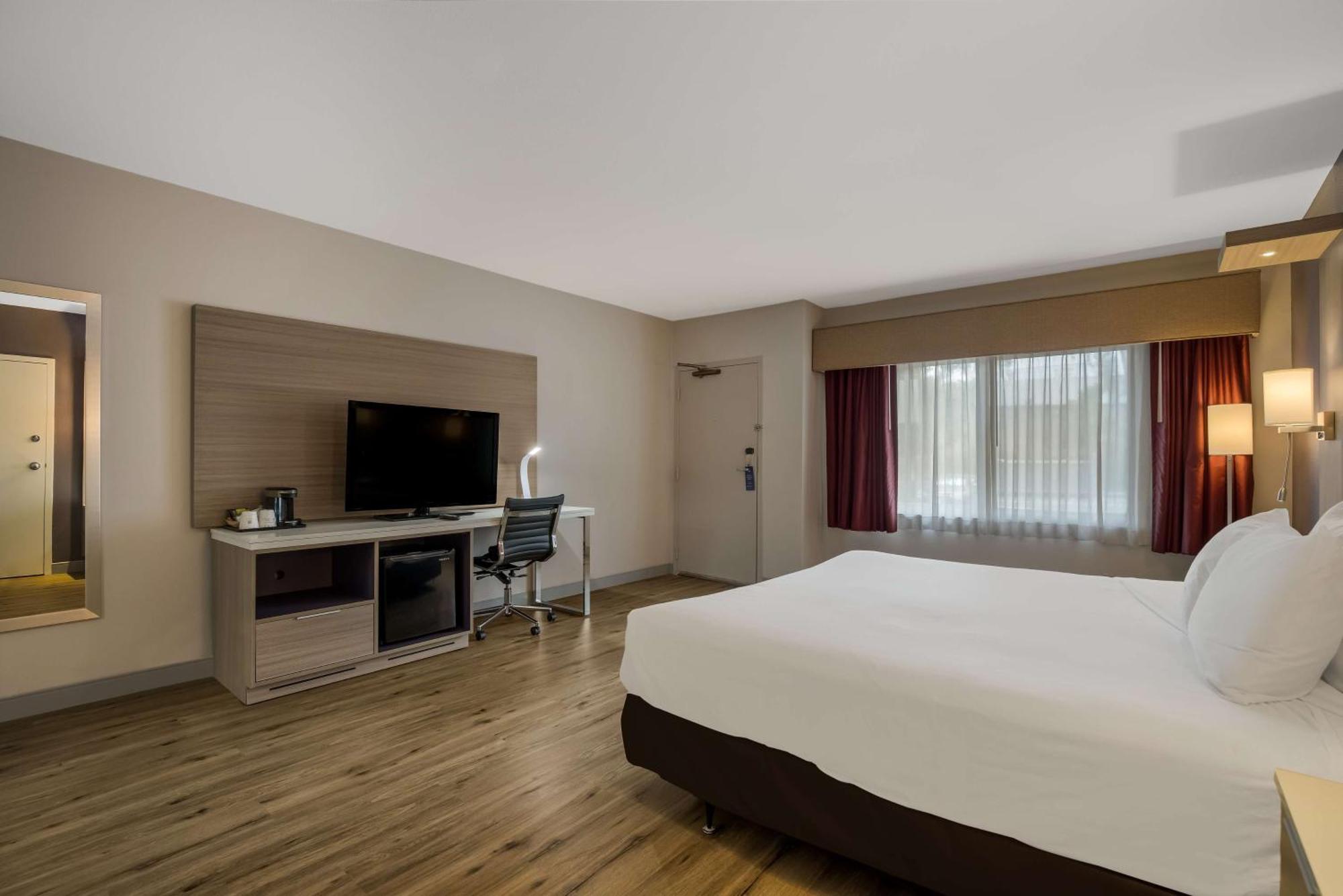 Best Western Diamond Bar Hotel & Suites Екстер'єр фото