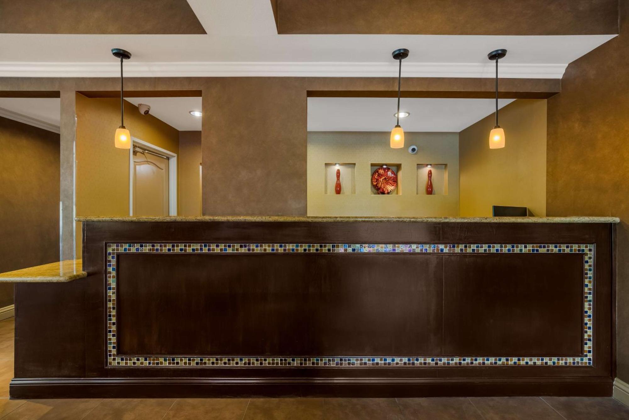 Best Western Diamond Bar Hotel & Suites Екстер'єр фото